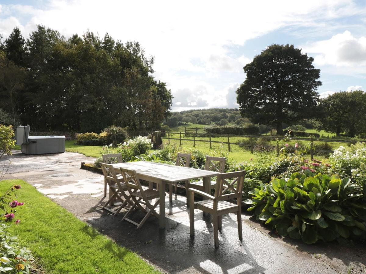 Lee House Cottage Cheddleton Exteriör bild