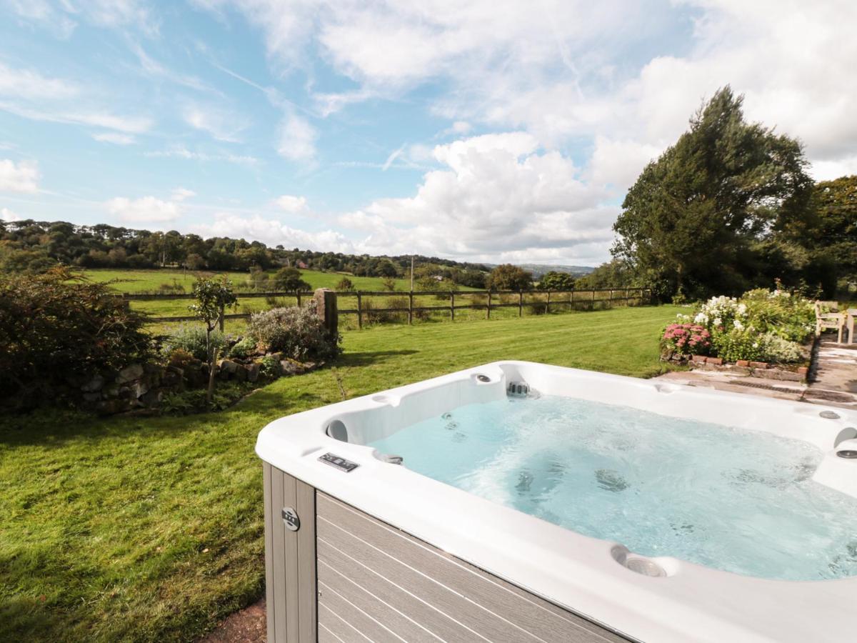 Lee House Cottage Cheddleton Exteriör bild