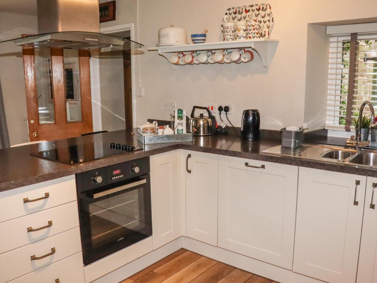 Lee House Cottage Cheddleton Exteriör bild